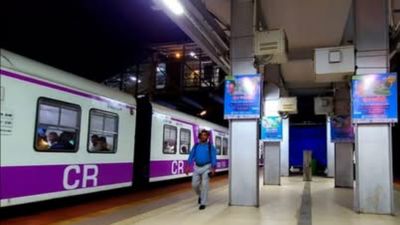 Mumbai local train: रेलवे ने 14 अक्‍टूबर तक ब्लॉक का किया ऐलान, इन रूटों पर लोकल ट्रेन सर्विस होंगी प्रभावित 