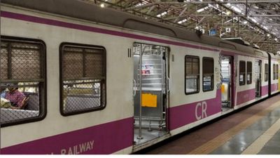 Mumbai Local train: रेलवे ने 3 दिन के पावर ब्लॉक का किया ऐलान, देखें प्रभावित लोकल ट्रेनों की पूरी LIST?