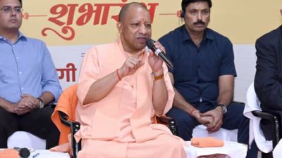 Ayodhya: राम की पैड़ी पर दर्शक दीर्घा बनी आकर्षण, एक साथ बैठ सकेंगे 20 हजार श्रद्धालु 