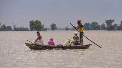 IMD Rain Alert: पंजाब-हिमाचल और हरियाणा में आज से कहर बरपाएगा मौसम, IMD ने जारी किया रेड अलर्ट