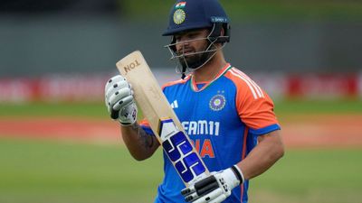 रिंकू सिंह से मांगी गई 5 करोड़ की रंगदारी, कौन है आरोपी? जिसे वेस्टइंडीज से घसीट लाई पुलिस