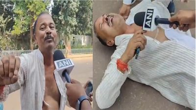 Bihar Chunav Video: टिकट नहीं मिलने पर कुर्ता फाड़ बिलखने लगे नेताजी, तेजस्वी यादव पर भी फूटा गुस्सा