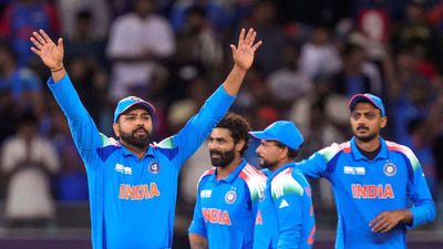 Explained: रोहित शर्मा को ODI कप्तानी से क्यों हटाया गया? सामने आया हिटमैन को बेइज्जत करने वाले शख्स का नाम