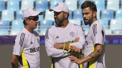 IND vs AUS: भारतीय वनडे टीम का ऐलान आज, रोहित और विराट की होगी वापसी? जानें संभावित खिलाड़ियों की लिस्ट 