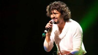 Sonu Nigam:  'नफरत फैलाने वालों के मुंह पर तमाचा', अजान के चलते सिंगर ने रोका प्रोग्राम, Video वायरल