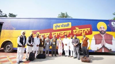 AAP सरकार की 'तीर्थ यात्रा योजना’ से बुजुर्गों में खुशी की लहर, जानिए किन स्थानों की होगी यात्रा?