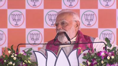 Bihar Chunav: पहले फेज की वोटिंग के बीच अररिया में महागठबंधन पर PM Modi का ताबड़तोड़ वार, छठ-राम मंदिर पर घेरा