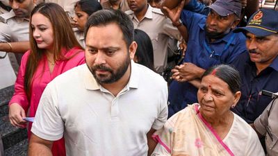 Bihar Chunav 2025: किसकी बनने वाली है सरकार? वोट डालने के बाद तेजस्वी ने किया बड़ा दावा