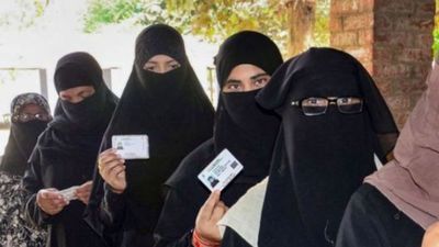 Bihar Election: बिहार चुनाव में मुस्लिम महिलाओं का रिकॉर्ड तोड़ मतदान! इस ऐतिहासिक भागीदारी का क्या है राज?