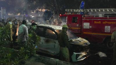Delhi Bomb Blast Death List: लाल किले के पास बम धमाके में 8 मरने वालों में कौन कहां से? 20 घायलों की लिस्ट