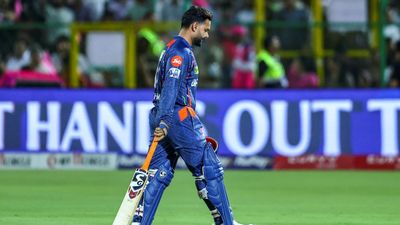 LSG IPL 2026: ऋषभ पंत की लखनऊ ने किये 8 खिलाड़ी आउट, रिटेन-रिलीज की अंतिम लिस्ट जारी