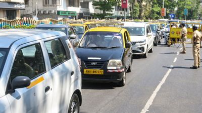 Mumbai news: मुंबई में जल्‍द ठप हो सकती ऑटो, टैक्‍सी, बस और उबर व ओला सर्विस! जानें बड़ी वजह 