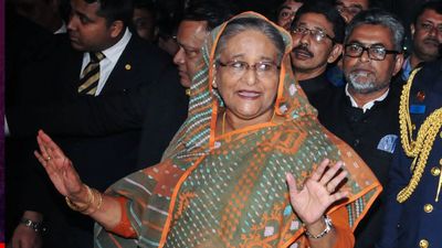 Sheikh Hasina को मौत की सजा के बाद बांग्लादेश ने तत्काल प्रत्यर्पण का आग्रह किया, जानें भारत का रुख क्या?     