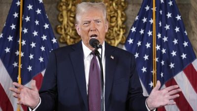 Trump Tariffs: टैरिफ पर डोनाल्ड ट्रंप ने मारी पलटी, भारत के लिए कर दिया ये बड़ा ऐलान