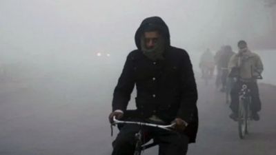 Aaj Ka Mausam: कई राज्यों में गिरा तापमान, बढ़ी सर्दी,  दिल्ली में AQI बहुत खराब, जानें IMD का मौसम अपडेट