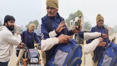 Bihar Viral: ‘पिता की दवाई’ बता रहा था जवान, बैग से निकली शराब, बिहार में शराबबंदी की खुली पोल