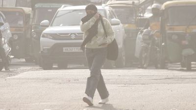 Delhi NCR Weather Today: आज 18 दिसंबर को कैसा रहेगा दिल्ली-एनसीआर का मौसम, बारिश होगी या ठंड बढ़ेगी?