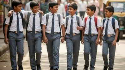 Uttar Pradesh School Holiday 2025: यूपी के स्कूलों में छुट्टियों का ऐलान, कब से कब तक बंद रहेंगे विद्यालय?
