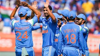 IND vs SA: रोहित, जायसवाल और कोहली ने अफ्रीकियों को दौड़ाकर मारा, 40 ओवर में रौंदकर 2-1 से किया सीरीज पर कब्जा