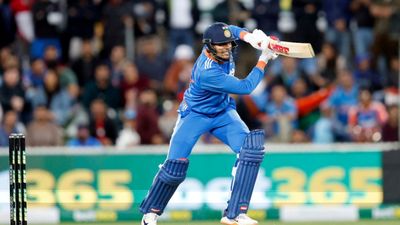 India vs South Africa: लखनऊ टी20 में टॉस में देरी के बाद एक बड़ा झटका, शुभमन गिल सीरीज से बाहर