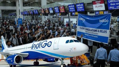 IndiGo Crisis: फ्लाइट संकट के बीच PM मोदी ने दे दी वॉर्निंग, कहा- जनता परेशान न हो, सिस्टम तुरंत दुरुस्त करें