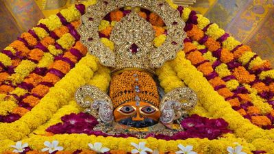 Khatu Shyam Darshan: नए साल में खाटू श्याम के वीआईपी दर्शन पर रोक, 30 लाख भक्तों के पहुंचने का अनुमान