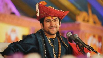 Dhirendra Shastri: बागेश्वर धाम के पीठाधीश धीरेंद्र शास्त्री ने महिलाओं पर क्या कह दिया? वीडियो ने काटा बवाल