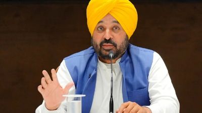 भगवंत मान मॉडल पर जनता की मुहर, ग्रामीण पंजाब के चुनावों में AAP की आंधी, 70 फीसदी सीटाें पर जमाया कब्जा
