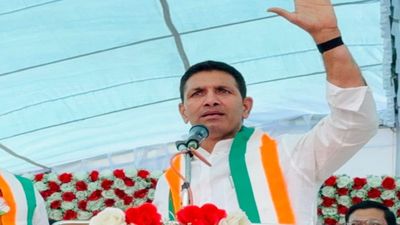 भोपाल में हिंदू संगठनों का उग्र प्रदर्शन, बाबर के नाम पर मस्जिद नहीं चलेगी, अब्दुल कलाम के नाम से बनाओ | Protest in Bhopal over foundation of Babri Masjid in Bengal, Hindu organizations, mosque Babur 12 MP News: मध्य प्रदेश के 50 लाख बच्चों का भविष्य किसने छीना? जीतू पटवारी का भाजपा सरकार पर सीधा हमला