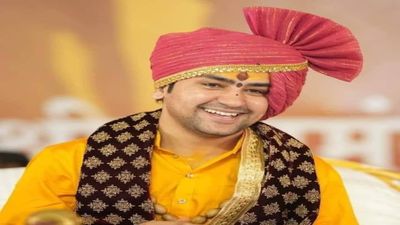 अगर RSS न होता तो इतना भी हिंदू न बचता – बागेश्वर धाम सरकार का बड़ा बयान, संघ के शताब्दी वर्ष में खुली तारीफ