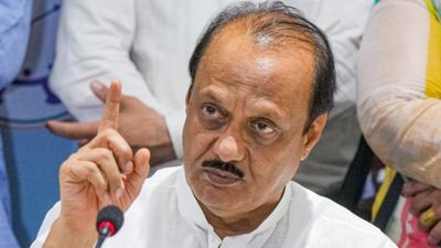 Ajit Pawar Last Post : प्लेन क्रैश से कुछ मिनट पहले क्या लिखा था अजित पवार ने? आखिरी पोस्ट बना चर्चा का विषय