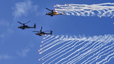 US स्ट्राइक ने बढ़ाई भारत के दुश्मनों की टेंशन! Venezuela Attack में दिखे हथियार INDIA के पास भी मौजूद