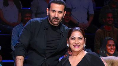 Love Story: पहले किया 'वन नाइट स्टैंड' फिर प्यार, एक्ट्रेस ने उम्र में छोटे एक्टर को घर से भगाकर की ऐसी शादी