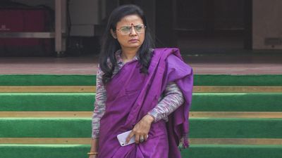 Bengal Chunav 2026 से पहले महुआ मोइत्रा ने ये क्या कह दिया- 'बंगाली हिंदू मां काली को मांस चढ़ाएगा'