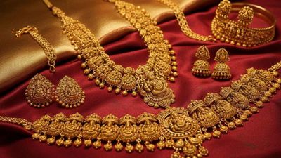 Gold Rate Today: मकर संक्रांति पर सोने ने तोड़े रिकॉर्ड, कितना हुआ 18K, 22K और 24K का ताजा भाव?