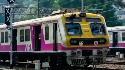 Mumbai local train: खुशखबरी, 26 जनवरी से शुरू हो रही 26 नई AC लोकल ट्रेन सर्विस, देखें रूट और पूरा टाइम टेबल 