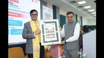 नई दिल्ली विश्व पुस्तक मेला 2026 के छठे दिन रीडिंग इंडिया संवाद और सेना दिवस रहे मुख्य आकर्षण