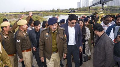 Noida Techie Death: युवराज मेहता की मौत के जिम्मेदार 80 चेहरों से उठा पर्दा! SIT की रिपोर्ट में बड़ा खुलासा