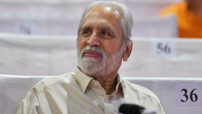 Suresh Kalmadi Death: कांग्रेस नेता सुरेश कलमाड़ी का कैसे हुआ निधन? कॉमनवेल्थ गेम्स घोटाले में जुड़ा था नाम