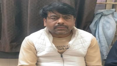 MP News: ₹20 हजार की रिश्वत लेते रंगे हाथ पकड़ा गया नगर पालिका कर्मचारी, लोकायुक्त की बड़ी कार्रवाई