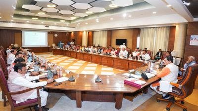 MP News: मध्य प्रदेश में किसानों को बड़ा तोहफा, उड़द पर ₹600 बोनस, सरसों को भावांतर योजना में शामिल