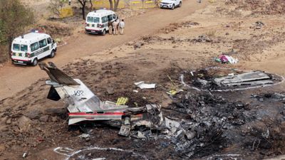 Ajit Pawar Plane Crash: DGCA का VSR वेंचर्स पर बड़ा एक्‍शन, एयरक्राफ्ट की उड़ान पर लगाई रोक 