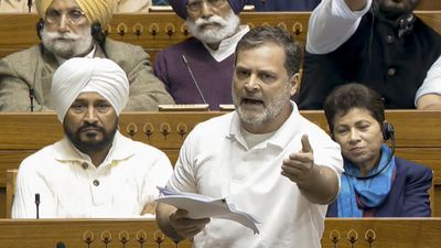 Parliament Budget Session Day 4: लोकसभा में भारी बवाल, राहुल गांधी के डोकलाम जिक्र पर बीजेपी फायर
