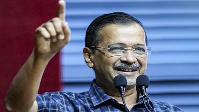Delhi Liquor Policy Case: केजरीवाल और सिसोदिया बरी, दिल्ली में फिर शुरू होगी एक के साथ एक फ्री वाली शराब नीति?