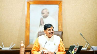 MP News: किसान कल्याण वर्ष: कैबिनेट ने 10,500 करोड़ की पांच योजनाओं को 2031 तक बढ़ाया, उड़द पर 600 रुपये बोनस
