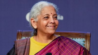 'मैं उन्हें गंभीरता से लेना चाहती हूं, लेकिन', वित्त मंत्री सीतारमण ने राहुल गांधी की बजट आलोचना पर दिया जवाब 