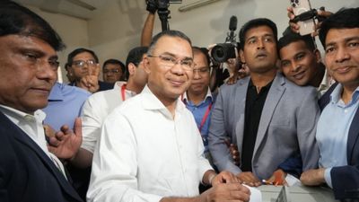 Bangladesh Election Results 2026: बांग्लादेश में BNP की शानदार वापसी, तारिक रहमान ने जीती दोनों सीटें 