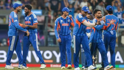 T20 World Cup 2026: अगले मैच से होगी मियां भाई की छुट्टी! कौन लेगा जगह? बढ़ी टीम इंडिया की टेंशन