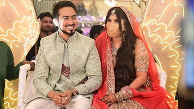 क्या हिंदू हैं Adnaan Shaikh की पत्नी आएशा? क्यों छुपा रखा है चेहरा? अब यूट्यूबर ने बताया ऐसा सच और खोला राज