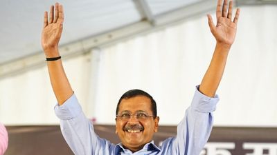 Punjab AAP News: आम आदमी पार्टी के सांसद डॉक्टर अशोक मित्तल की अपील, 'शहीदों के नाम पर मनाएं होली' AAP ने जंतर मंतर में विशाल रैली का किया आयोजन, अरविंद केजरीवाल ने हजारों समर्थकों को संबोधित किया